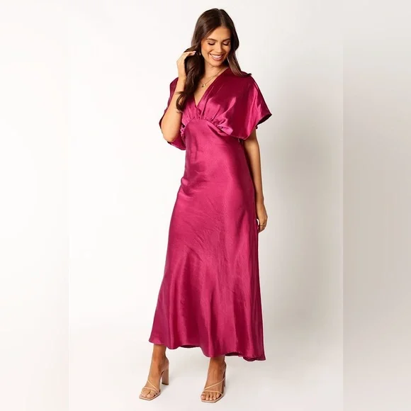 knee length dresses for ladies Petal and Pup Women's Ricki Velvet Maxi Dress main image 1
